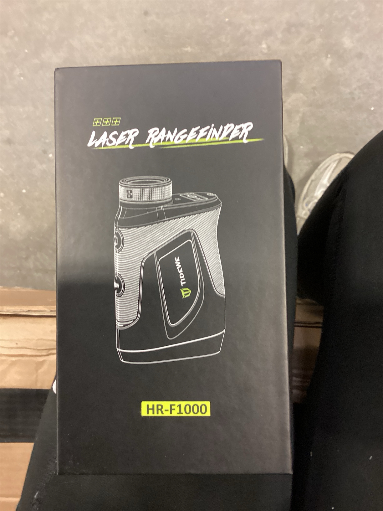 TIDEWE Hunting Rangefinder with Rechargeable Battery, 700/1000Y Camo Laser Range Finder 6X Magnification, Distance/Angle/Speed/Scan Multi Functional Water-Resistant Rangefinder with Case