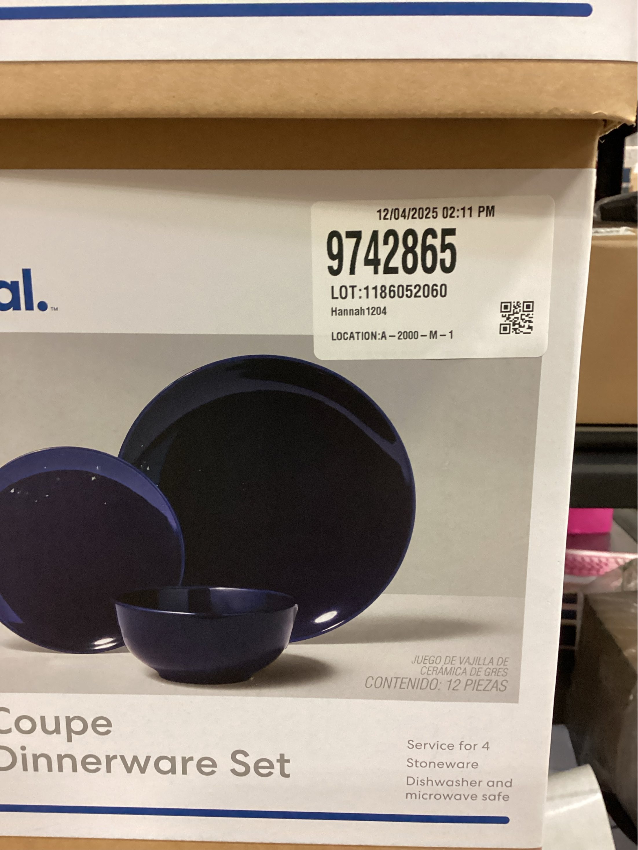 Gibson Simply Essential Coupe 12-Piece Blue Round Stoneware Dinnerware Set