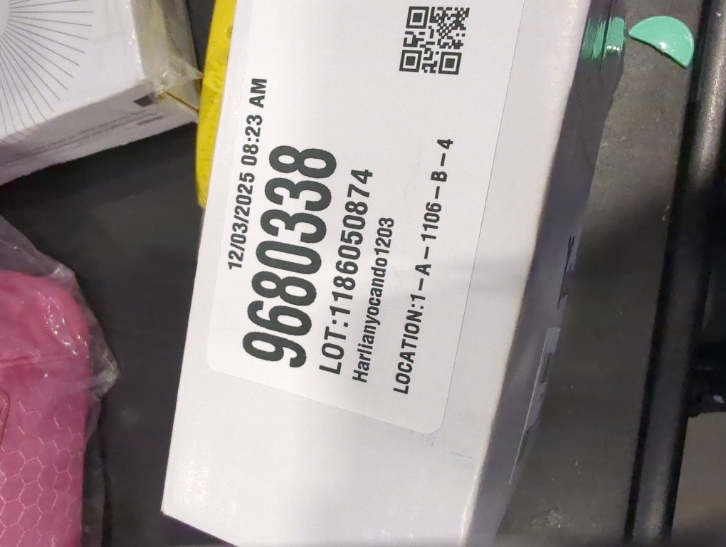 Mini gold frames Mini frame Small Picture Frames Magnetic Picture Frames for Refrigerator Vintage Picture frames Antique Vintage gold frame Jewelry Display Photo Frame Christmas Decor(5pcs，Gold)