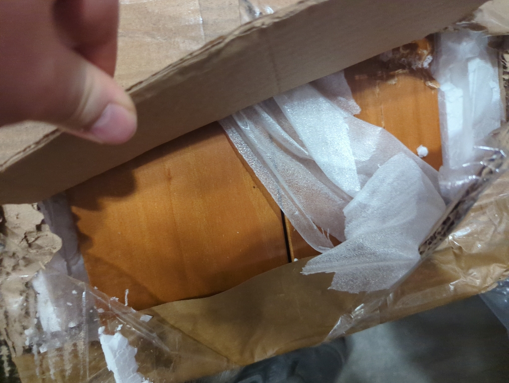 Size Queen Size Solid Wood Bed