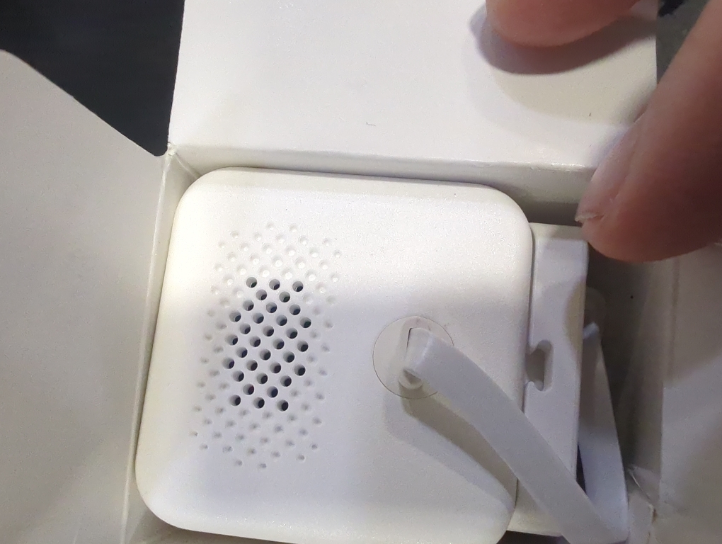 Color White Wyze Cam V4 Plug-in Indoor and Outdoor Smart-Enabled Security Camera