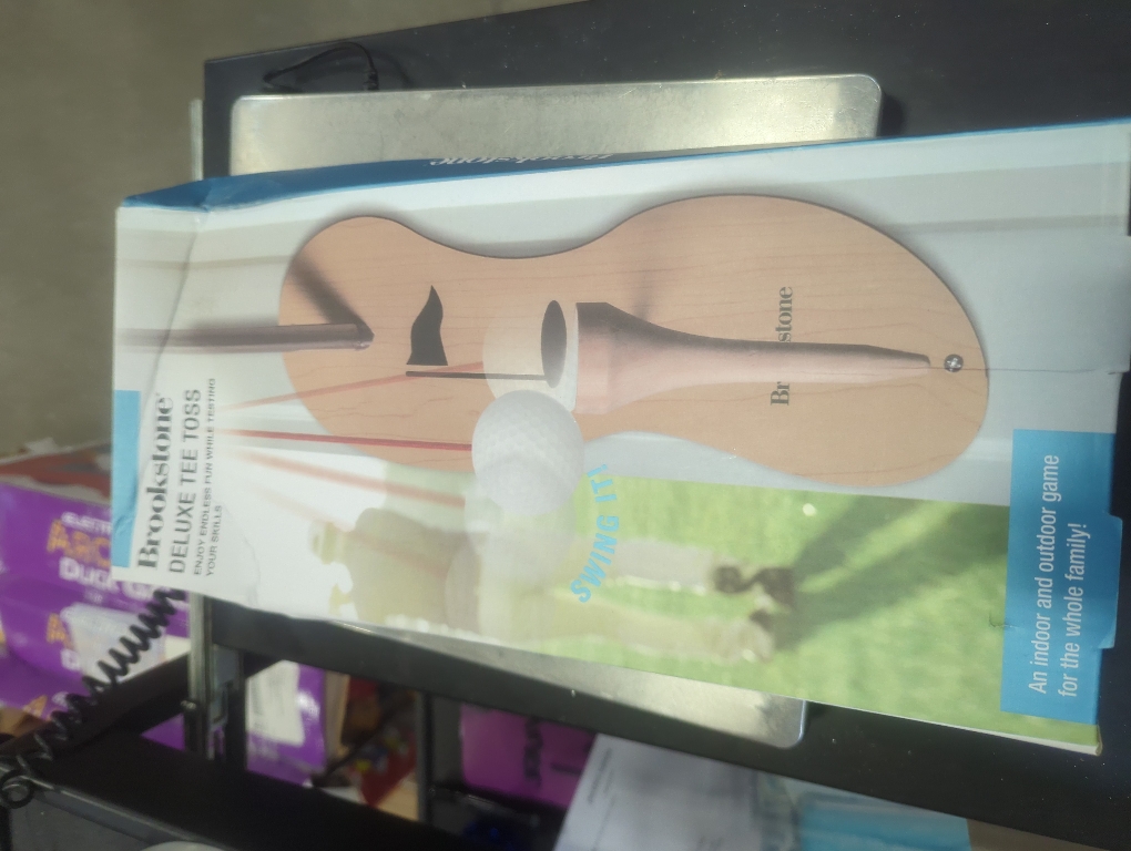 Brookstone Deluxe Tee Toss