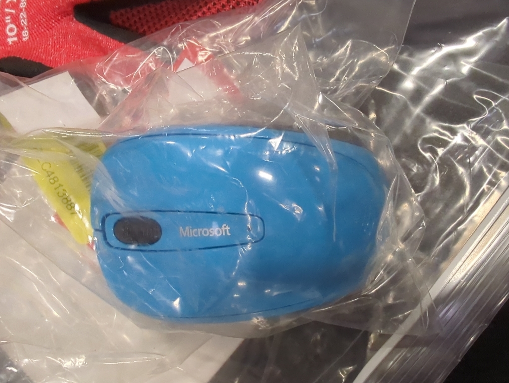 Microsoft Wireless Mobile Mouse 1850 - Cyan Blue . Comfortable Right/Left Hand Use, Wireless Mouse with Nano transceiver, for PC/Laptop/Desktop, works with Mac/Windows 8/10/11 Computers