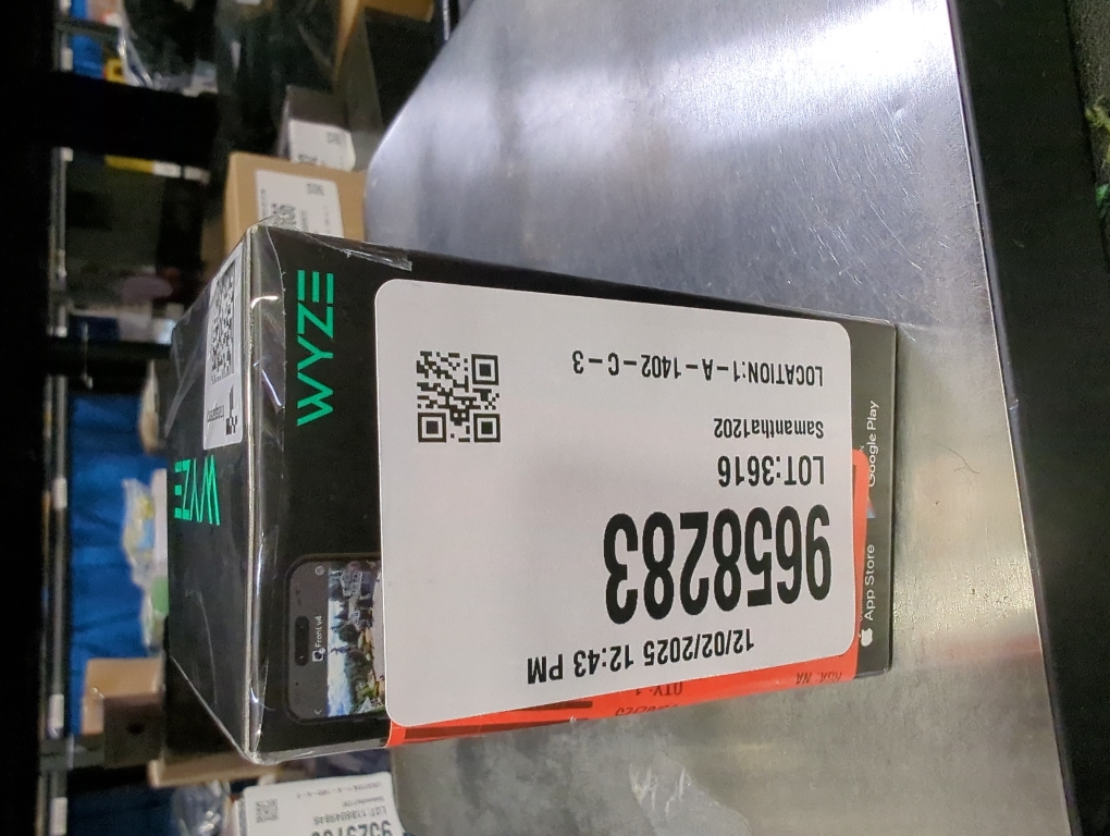 Wyze Cam V4 Plug-in Indoor and Outdoor Smart-Enabled Security Camera