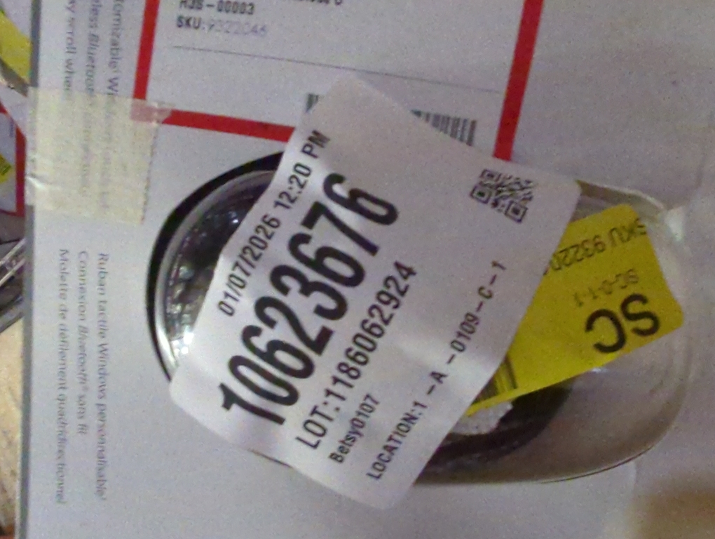 Microsoft Sculpt Comfort Wireless Mouse Black - Bluetooth Connectivity - Windows Touch Tab - 4-Way Scrolling - Scooped Right Thumb - BlueTrack Enabled