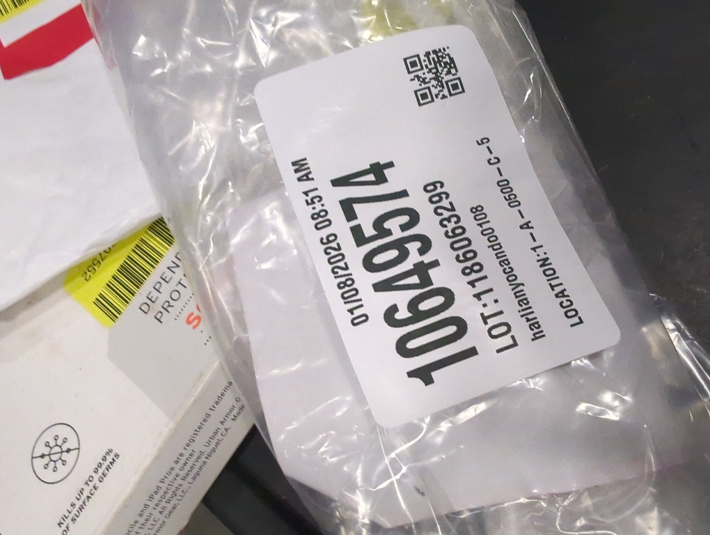 INSIGNIA VGA to HDMI Adapter - Model: NS-PCAVH