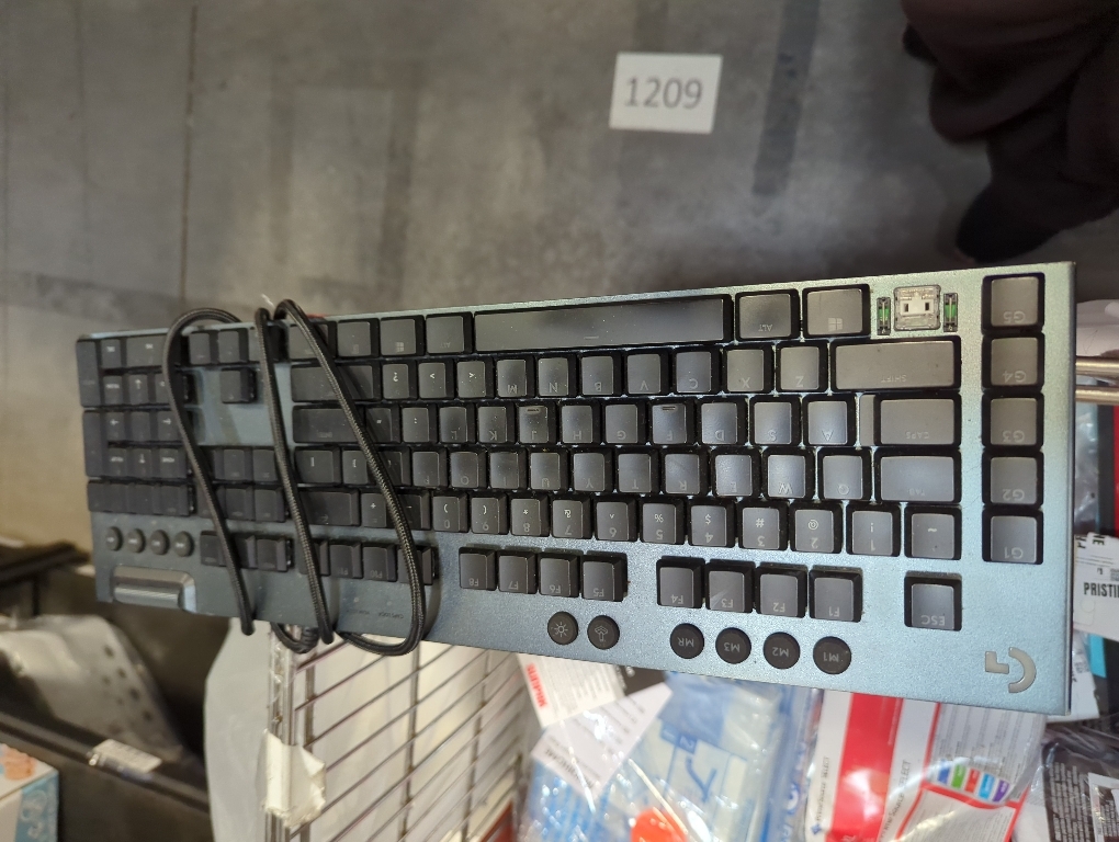 Logitech G915 X Wired Mechanical Gaming Keyboard, Double-Shot PBT Keycaps, Fully Programmable Keys, RGB Backlit Mac/PC Gaming Keyboards, Aluminum Finish, GL Linear Switches, Black