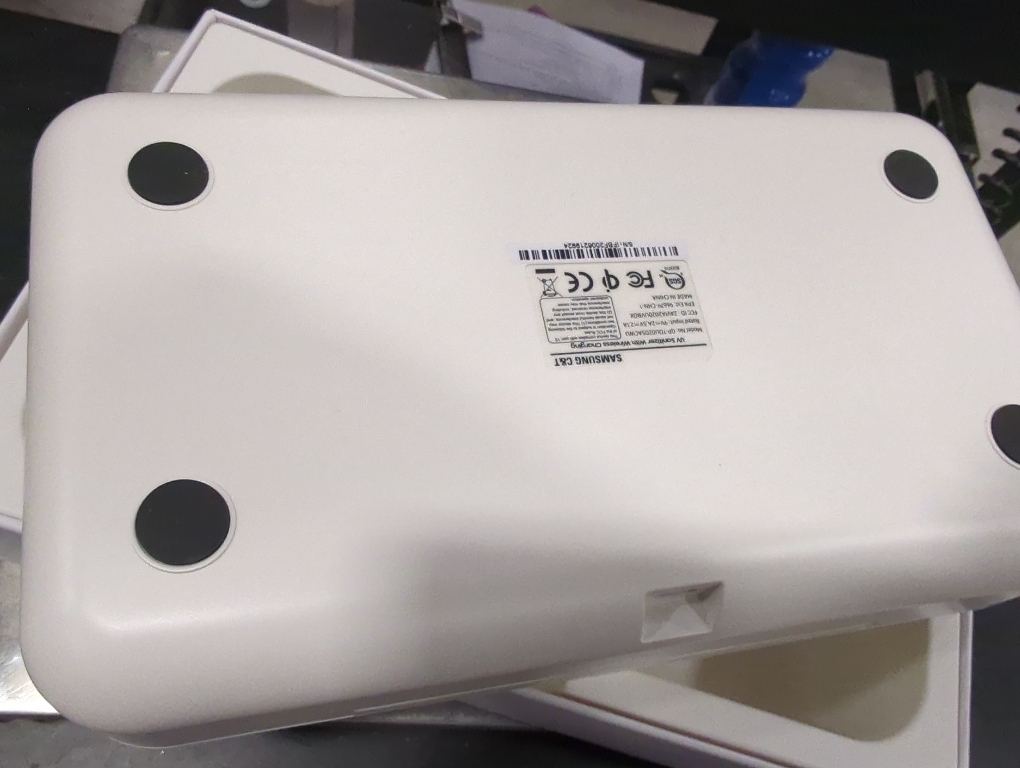 Samsung Electronics Qi Wireless Charger and UV Sanitizer - US Version