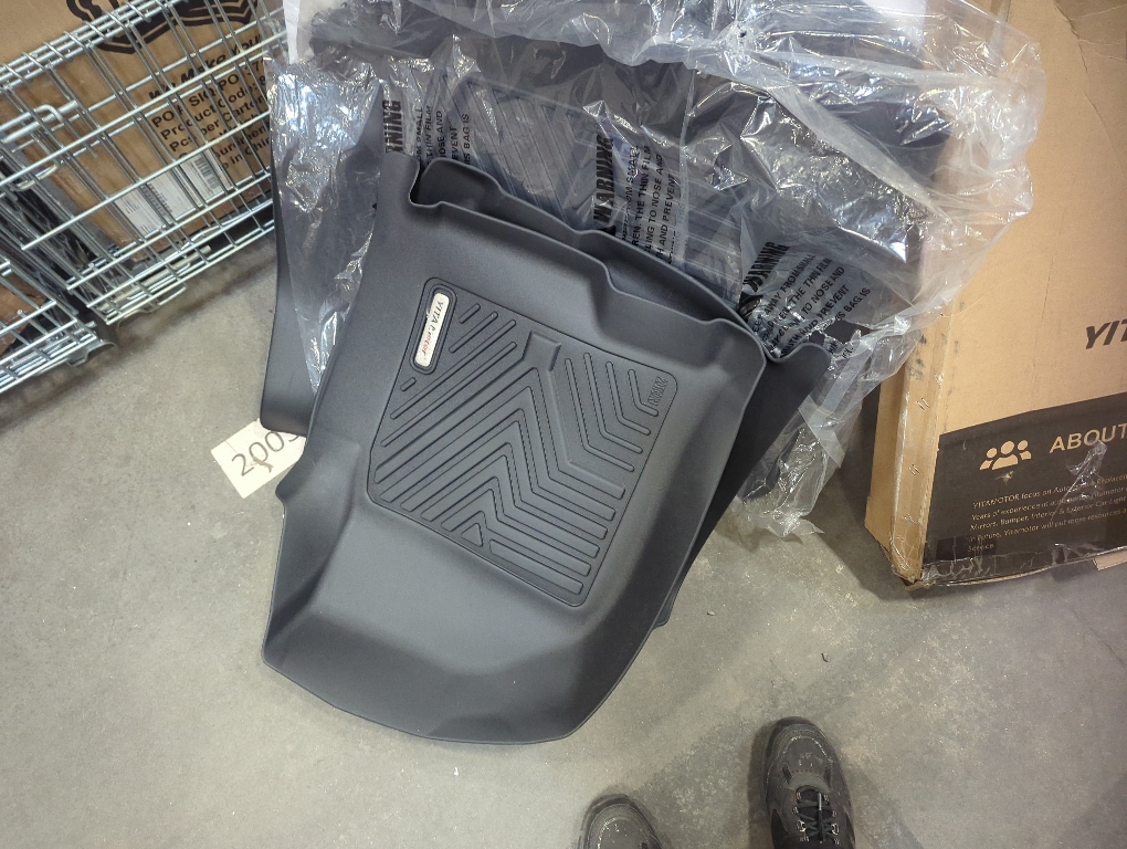 Yita motor floor mats