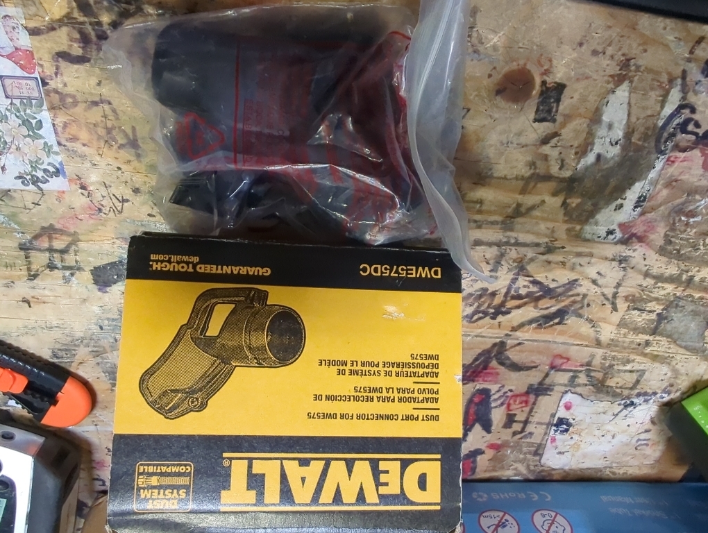 DEWALT DCS577DC Dust Collection Adaptor For DCS577