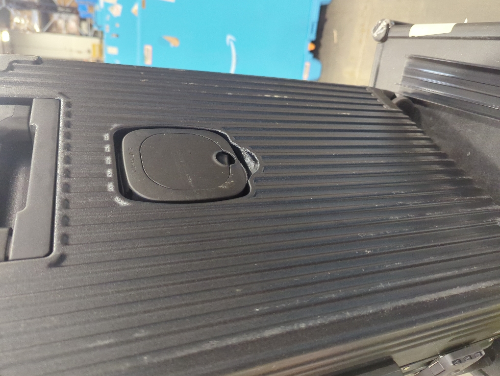 Color Black  Zipperless  360 Degree Spinner Wheels, TSA Locks, USB Charging Port, Cup & Phone Holder - Black