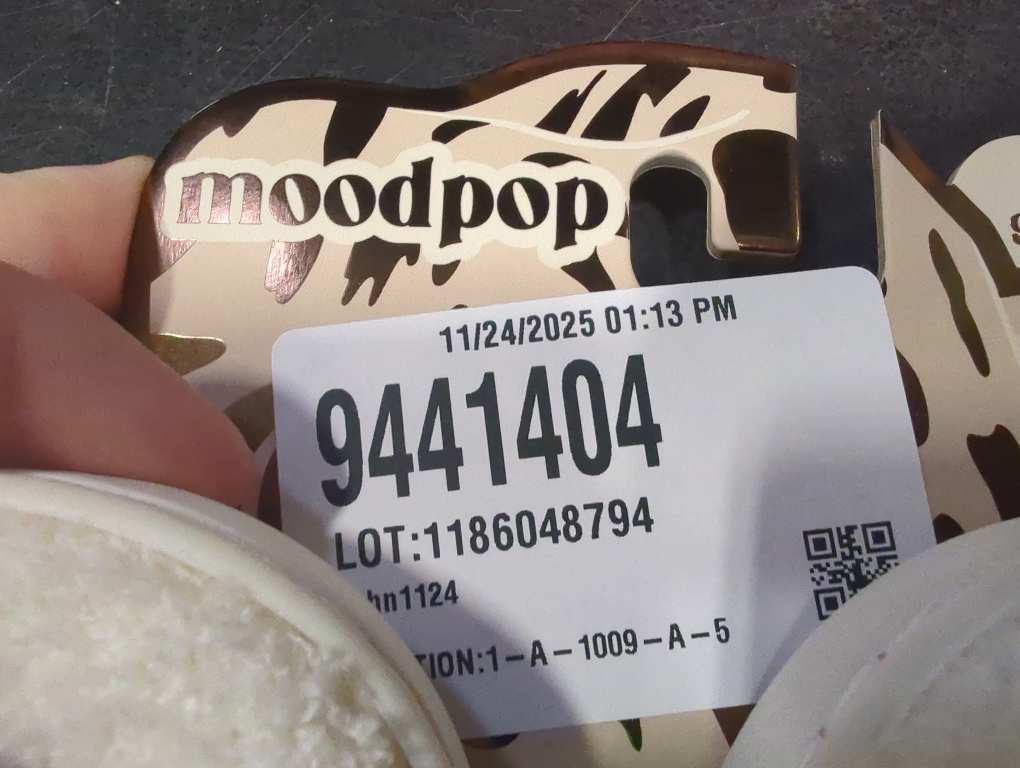 Size L 9/10 Color White ghost cowboy fuzzy slippers