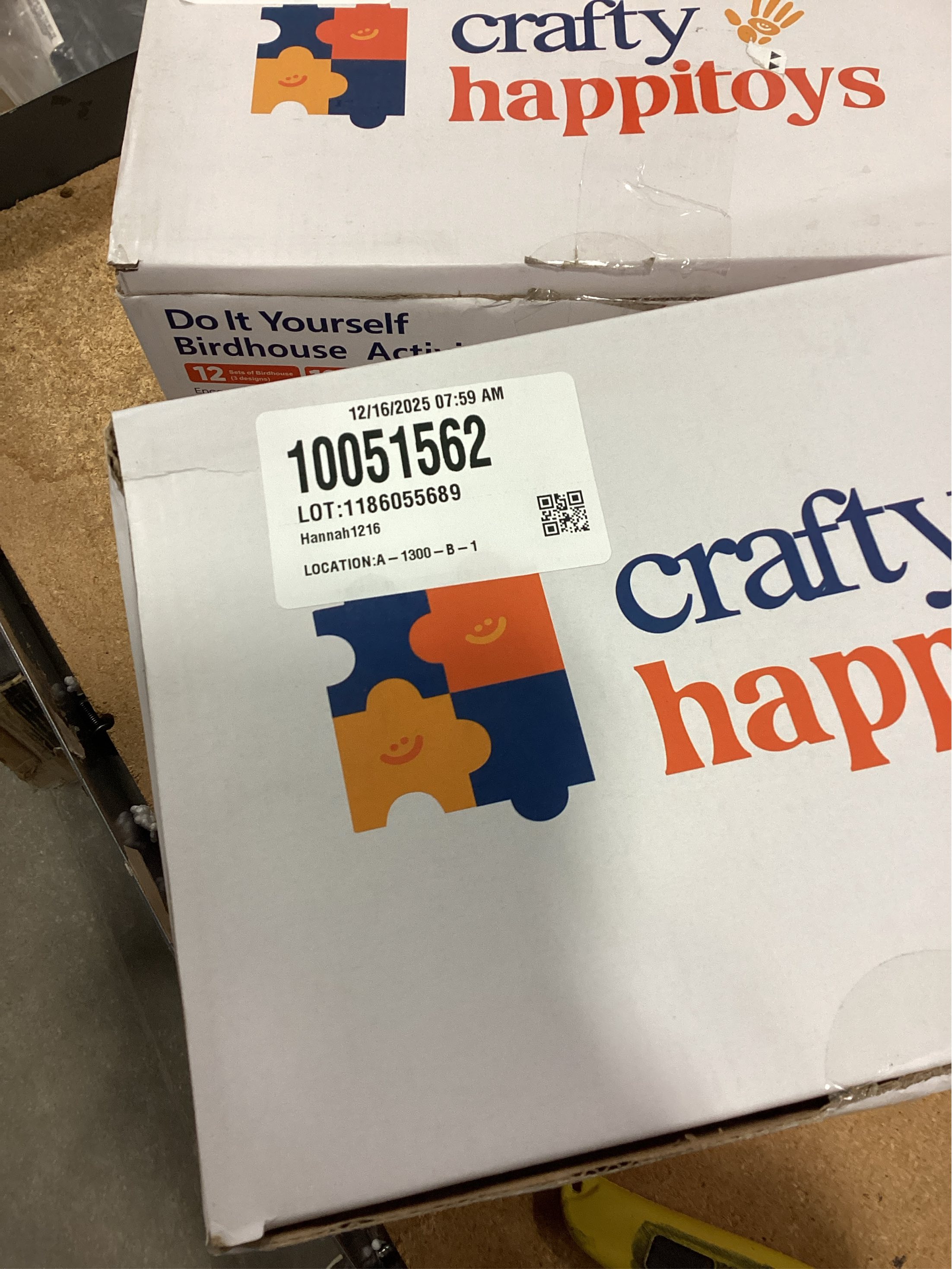 Birdhouse Kit - 15 Unfinished Wood Bird Houses for Children to Paint - Wood Craft Project Kits for Kids - Wooden Arts & Craft for Girls & Boys