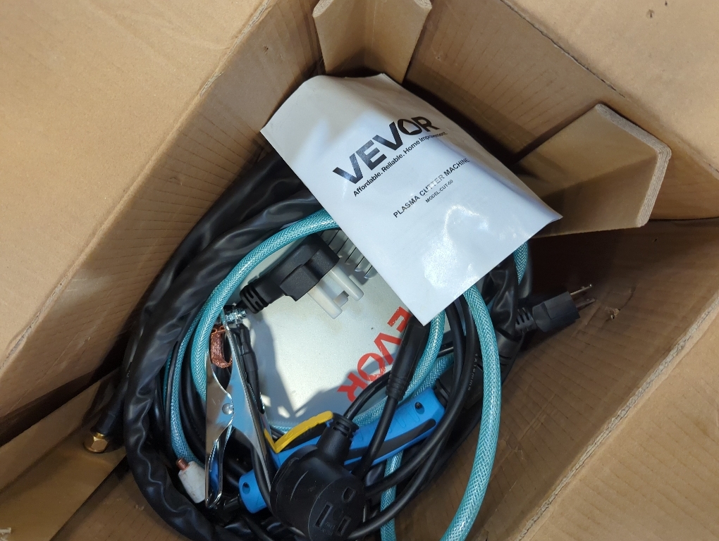 VEVOR Plasma Cutter, 50A Non-Touch Pilot Arc Plasma Cutting Machine, 110V/220V Dual Voltage Digital Display IGBT Inverter - with 2T/4T Function & Adjustable PA/PT Time for Home Repairs, Workshops