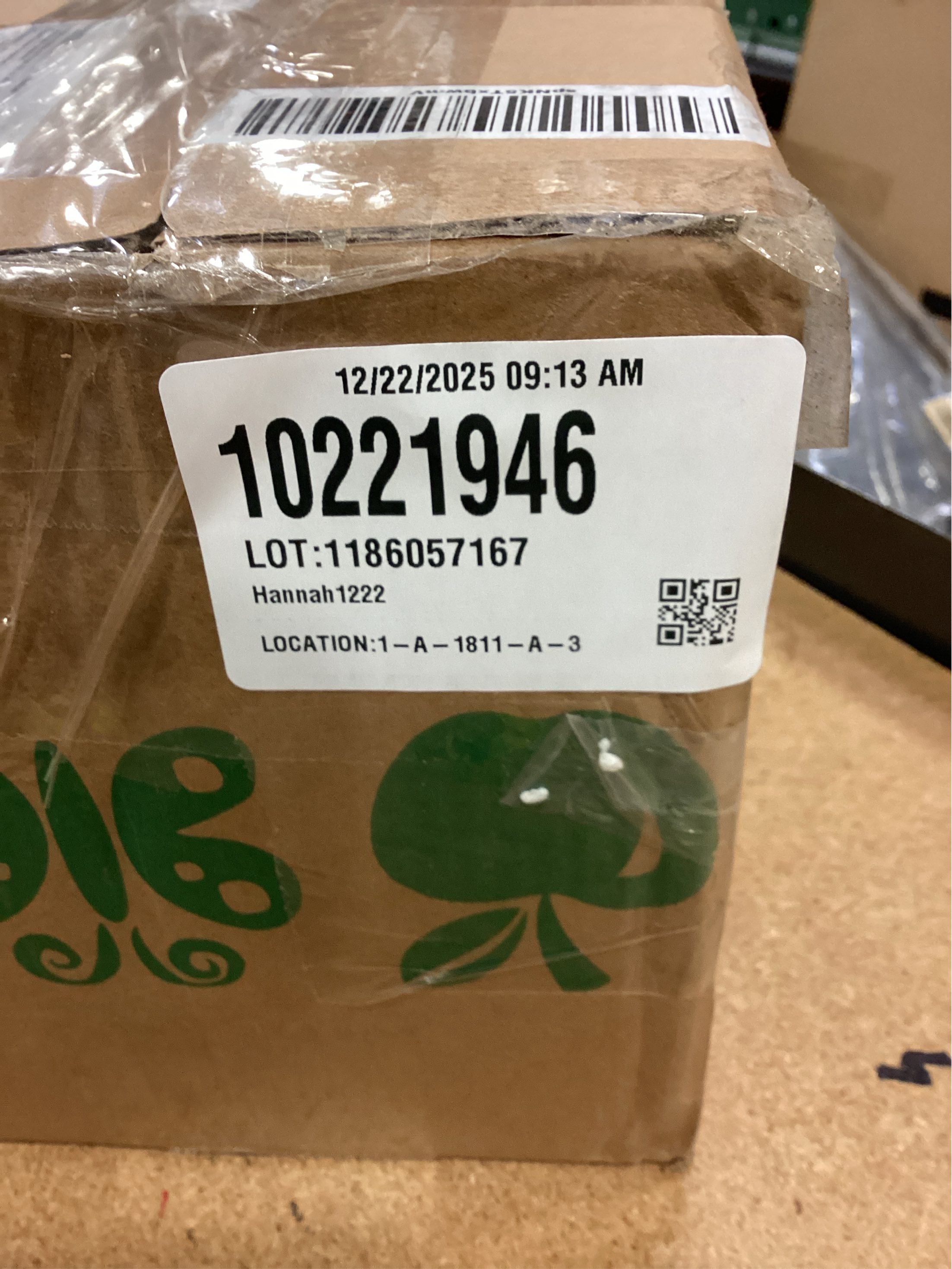 Boley Jumbo Green Tractor - Light & Sound Farm Toy for Boys & Girls Ages 3 , Realistic Farm Playset with Soft Tires, Large Wheels