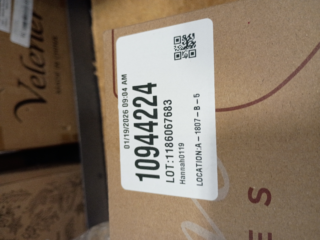 Gusto Nostro Stainless Steel Wine Glass - 18 oz - Cute, Unbreakable Wine Glasses for Travel, Camping and Pool - Fancy, Unique and Cool Portable Metal Wine Glass for Outdoor Events, Picnics (Set of 2)