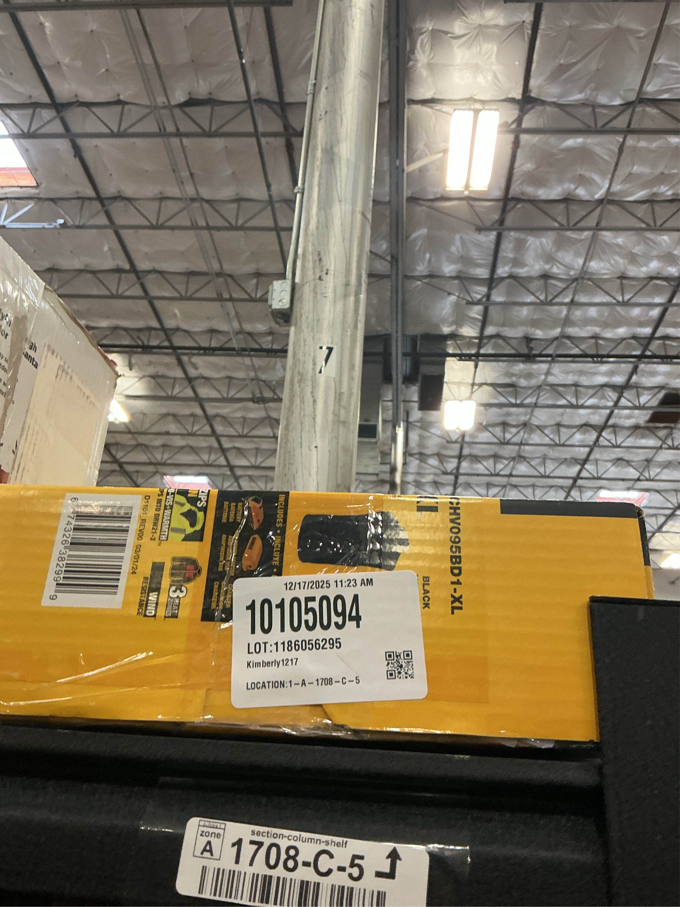 DEWALT mens Dewalt Dchv095bd1 Men's Lightweight Heated Puffer Vest