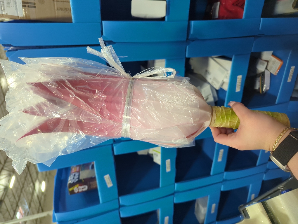 Velener Fake Agave Plant Outdoor, Artificial Plants Large Size for Indoor Decor, Faux Plant Dual Agave (22 inch,Red/White)-No Pot