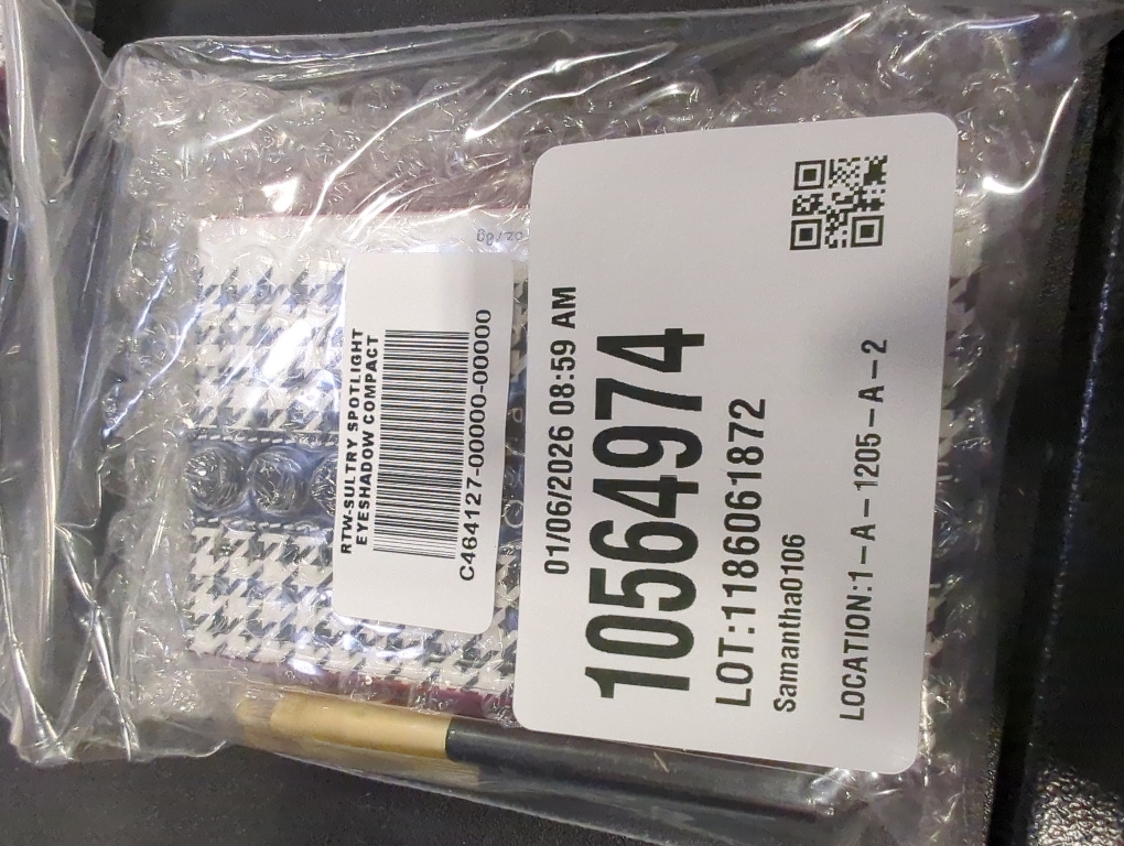 Ready to Wear New York Spotlight Eyeshadow Collection Sultry pallette