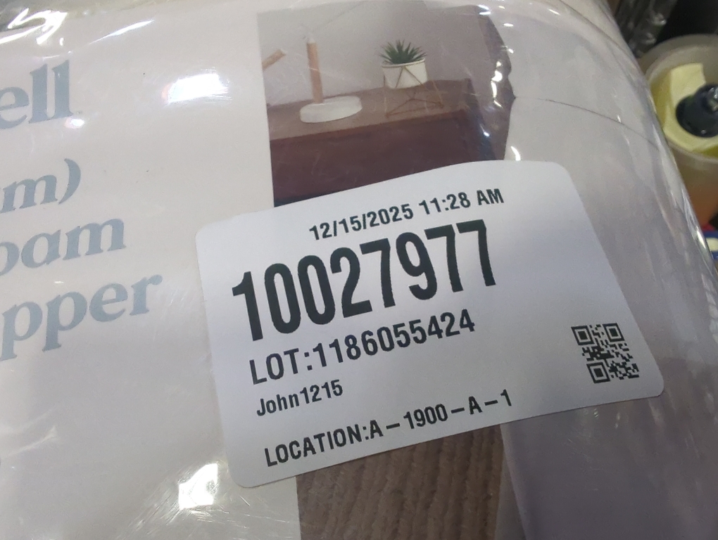 Size twin Nestwell 1.5-Inch Memory Foam Twin Mattress Topper in Neutral