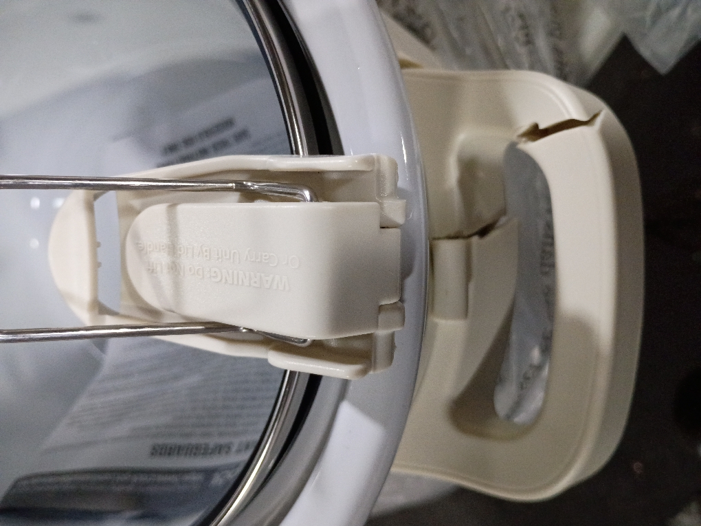 Crock-Pot Design Series 7-Quart Cook & Carry Slow Cooker (little damaged)