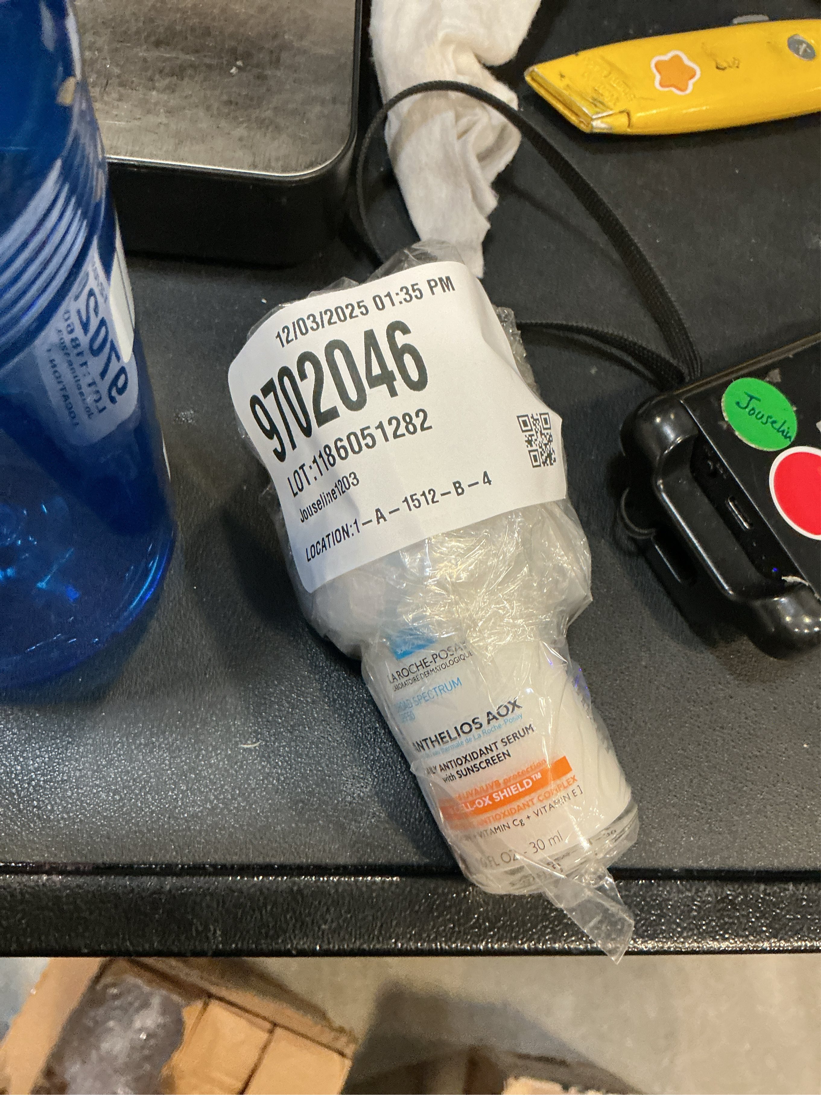 La Roche-Posay Anthelios AOX Daily Antioxidant Serum with SPF, Face Moisturizer with Sunscreen and Vitamin C & E, Oil Free Face Sunscreen for Sensitive Skin, Moisturizing Sun Protection