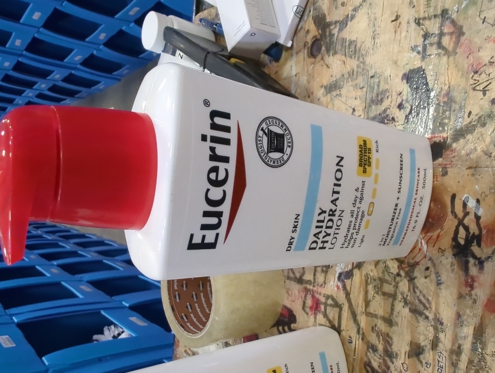 3PACK.....Eucerin Daily Hydration Lotion with SPF 15 - Broad Spectrum Body Lotion for Dry Skin - 16.9 fl. Oz. Pump Bottle (Pack of 3)