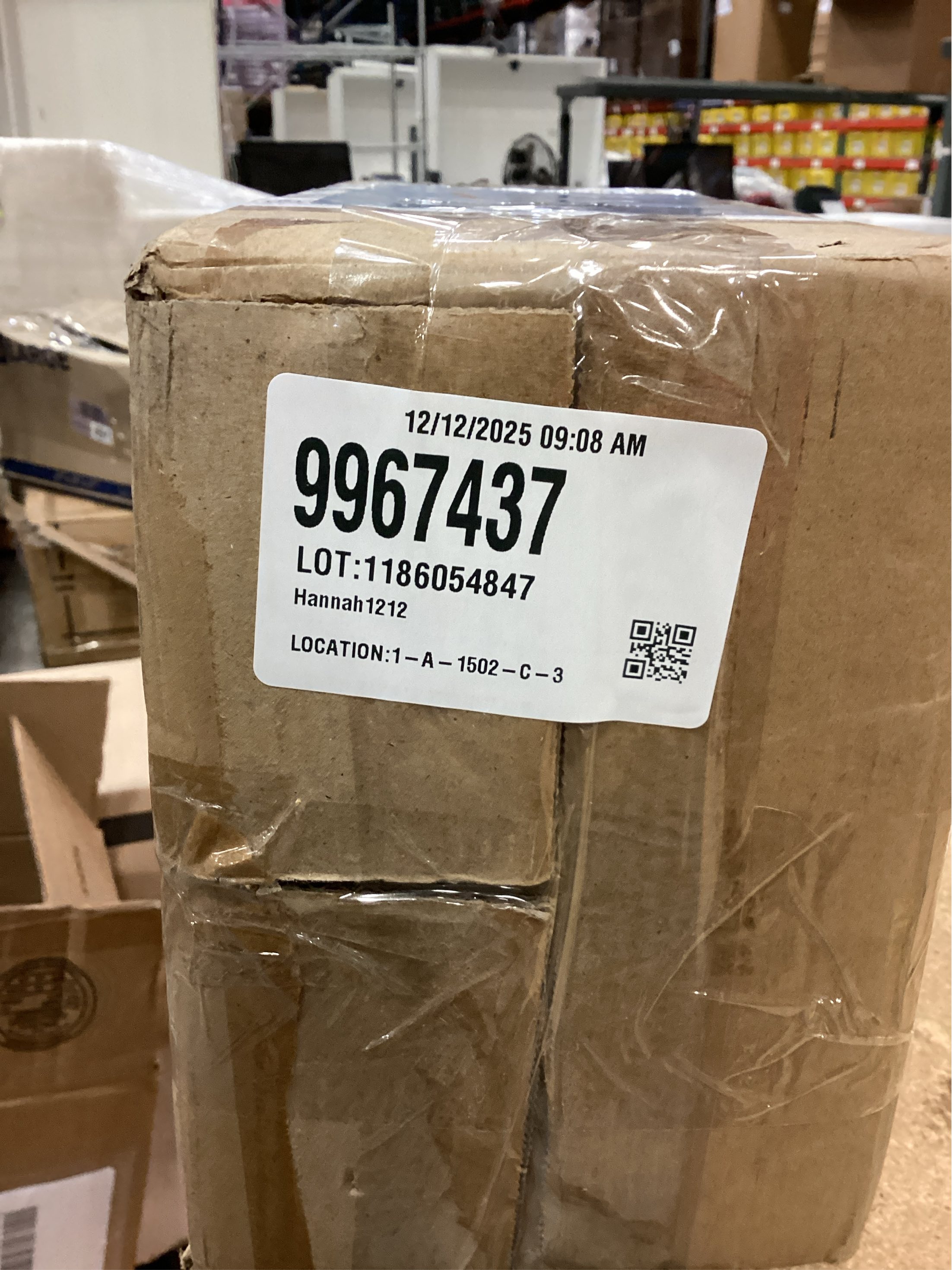 QEEIG Floating Shelves for Wall 23.6 Long - Wall Mounted Shelf Bathroom Kitchen Living Room Bedroom Farmhouse Home Decor Display Bookshelf Large 23.6 x 9.3 inch Set of 2, Rustic Brown (008-60BN)