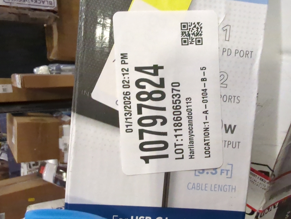 Insigniaâ„¢ - 80W 26,800 MAh Portable Charger for Most USB-C Laptops - Black