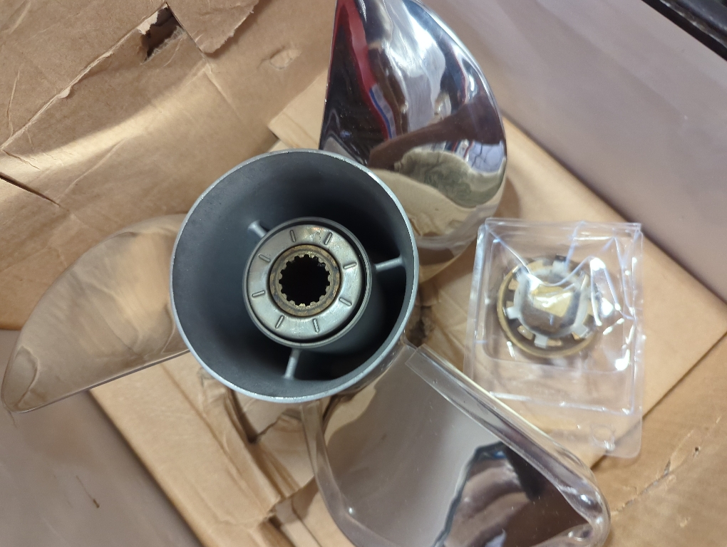 CAPTAIN Stainless Steel Outboard Propeller fit Mercury, 13 Diameter x 19 Pitch, 15 Spline Tooth Boat Motor Prop, RH Propellers for 40 50 70 Force 75 80 90 100 115 125 140 H