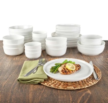 Mikasa Samantha China Dinnerware Set Missing accessories/chipped plates/Bowls