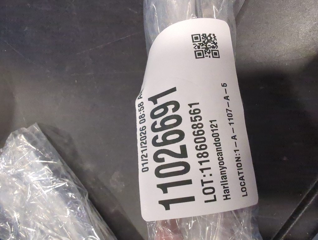 Amerock | Cabinet Pull | Polished Chrome/White | 7-9/16 inch (192 mm) Center to Center | Urbanite | 1 Pack | Drawer Pull | Drawer Handle | Cabinet Hardware