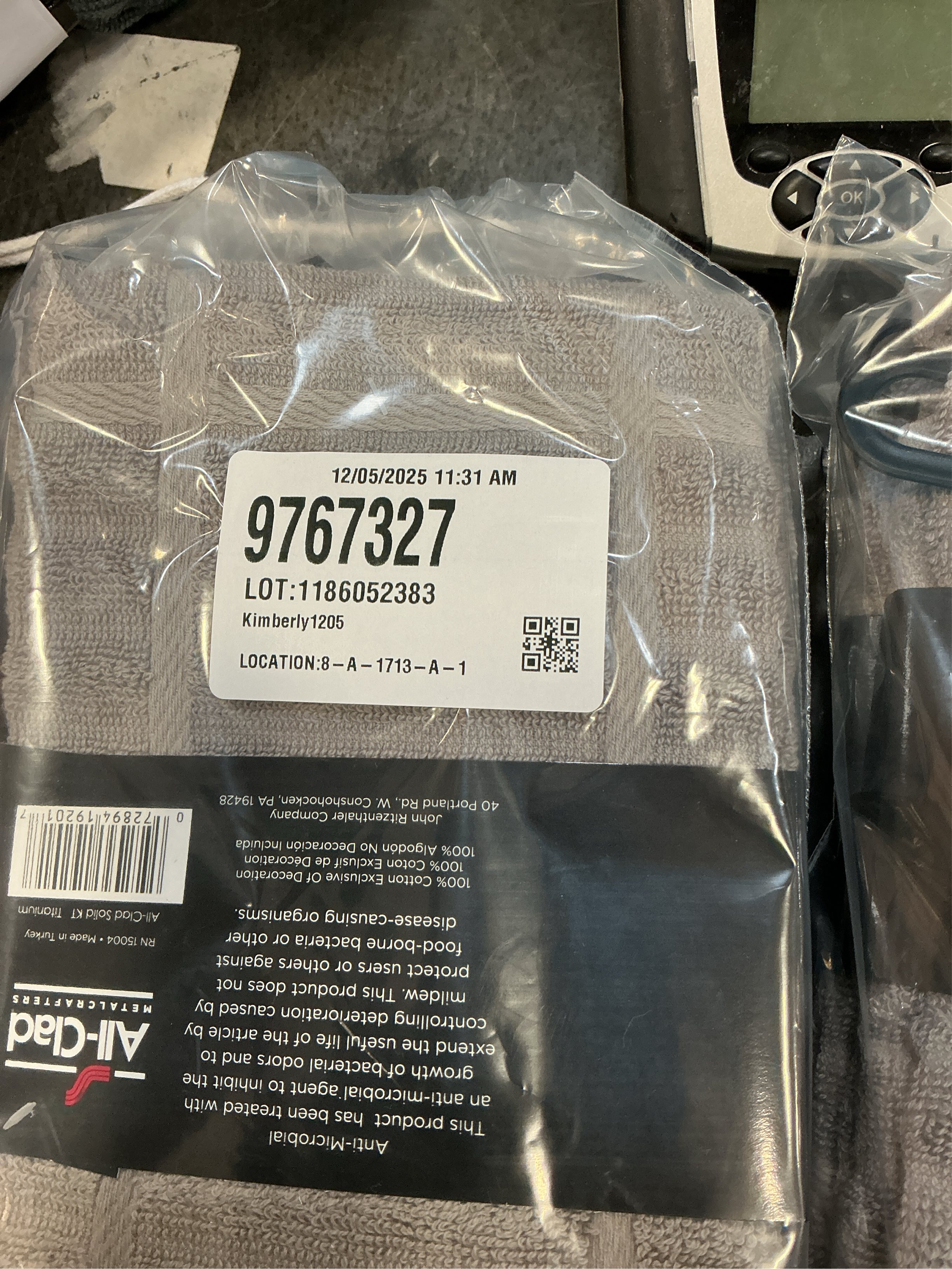 3- pack of All-Clad Solid Kitchen Towel: Highly Absorbent, Super Soft Long Lasting - 100% Cotton, 17x30 Tea Towel for Cleaning & Drying Dishes, Pans, Glassware, or Countertops, (1-Pack), Titanium Gray