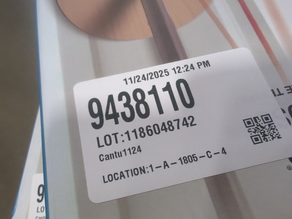 Brookstone Deluxe Tee Toss