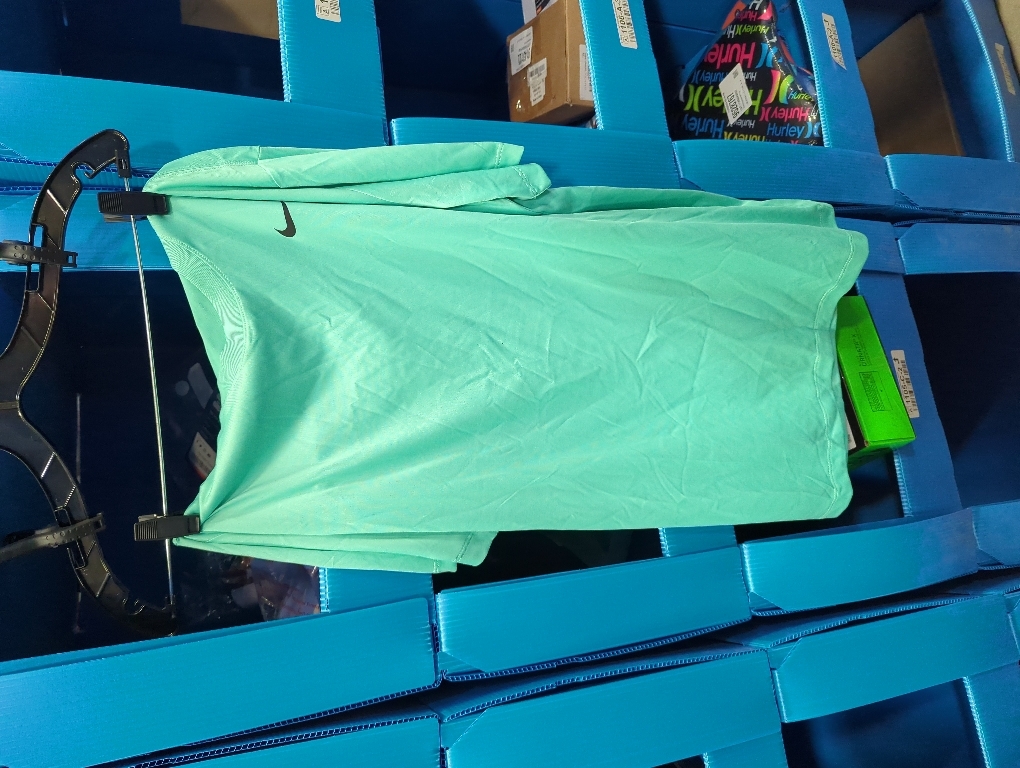 Size L Nike Youth Park VII Short Sleeve Jersey, BV6742-010