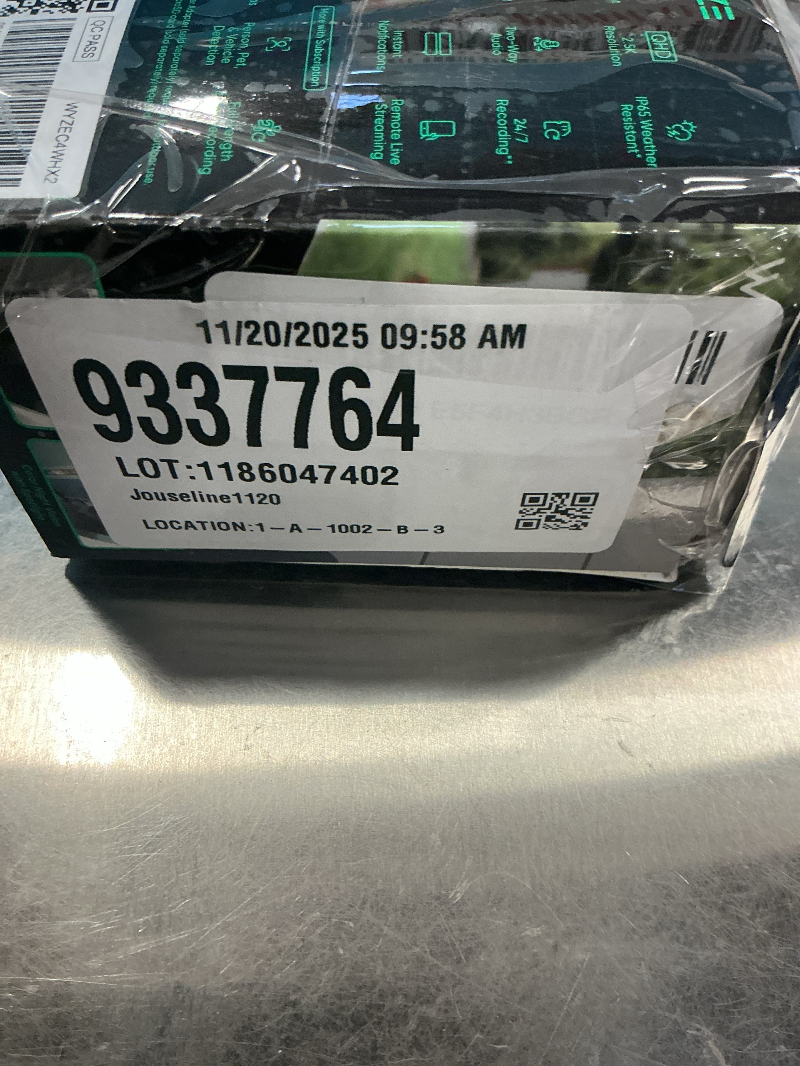 WYZE Cam v4 (Latest Model), 2.5K AI Security Camera, Indoor/Outdoor Cameras for Home Security, Baby Monitor & Pet Camera, Vibrant Color Night Vision, No Subscription Required, Free Expert Help