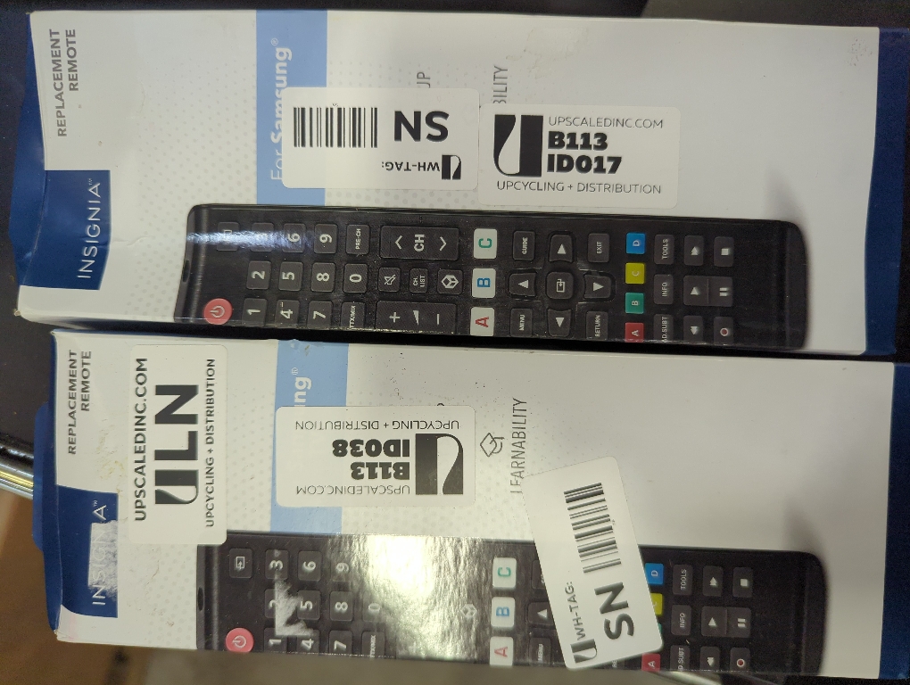 Insignia  - Replacement Remote for Samsung TVs - Black