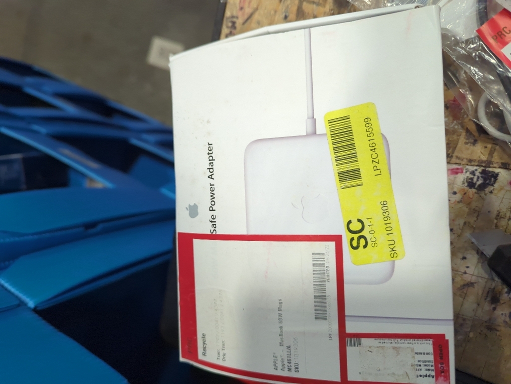 Apple 85W MagSafe Power Adapter for 15- and 17-inch MacBook Pro