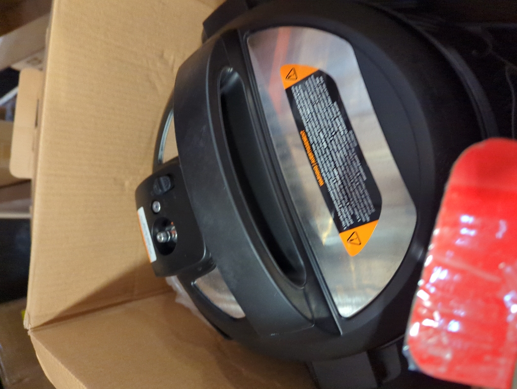 Instant Pot Duo 7-in-1 Electric Pressure Cooker, Slow Cooker, Rice Cooker, Steamer, Sauté, Yogurt Maker, Warmer & Sterilizer, Includes App With Over 800 Recipes, Stainless Steel, 8 Quart