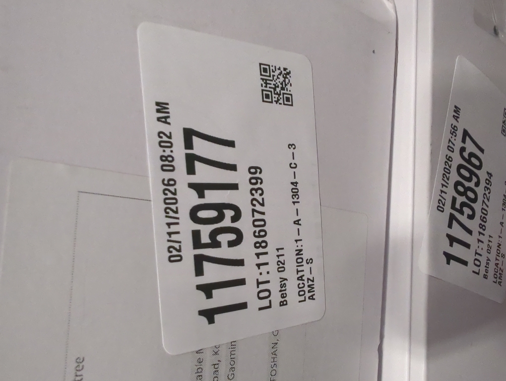 Easoger 7ft Inflatables Christmas Tree, Outdoor LED Lights Fun Blow Up Xmas Decor Suitable for Yard,Garden,Lawn,With Candy Canes And Gift Box