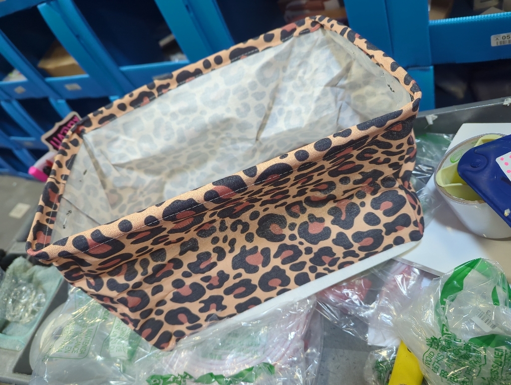 Essme Rectangular Leopard Print Baskets,Cute Basket with Handles for Room Decor, Book Bins,Shelf Basket.（New Leopard Print