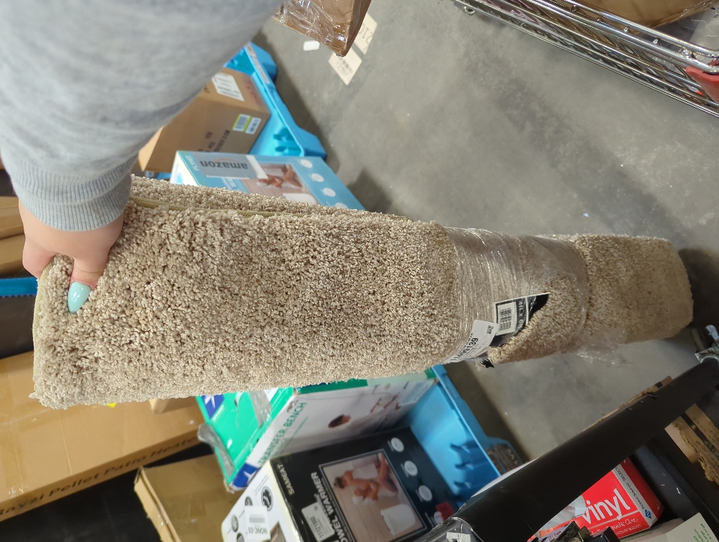 4' ' Mohawk Area Rugs