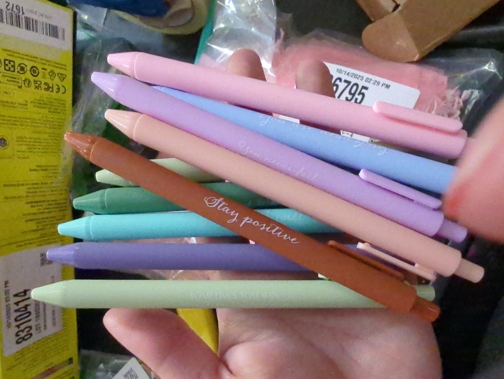 Veemoon 10 Pcs Blue Black Red Gel Ink Pens Extra Fine Point Retractable Pens for Office Sturdy and Smooth Writing for Students Teachers Adults