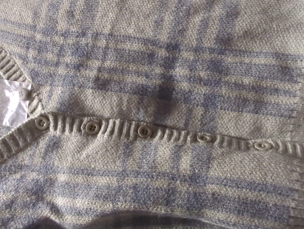 Size Small Active USA green cropped cardigan