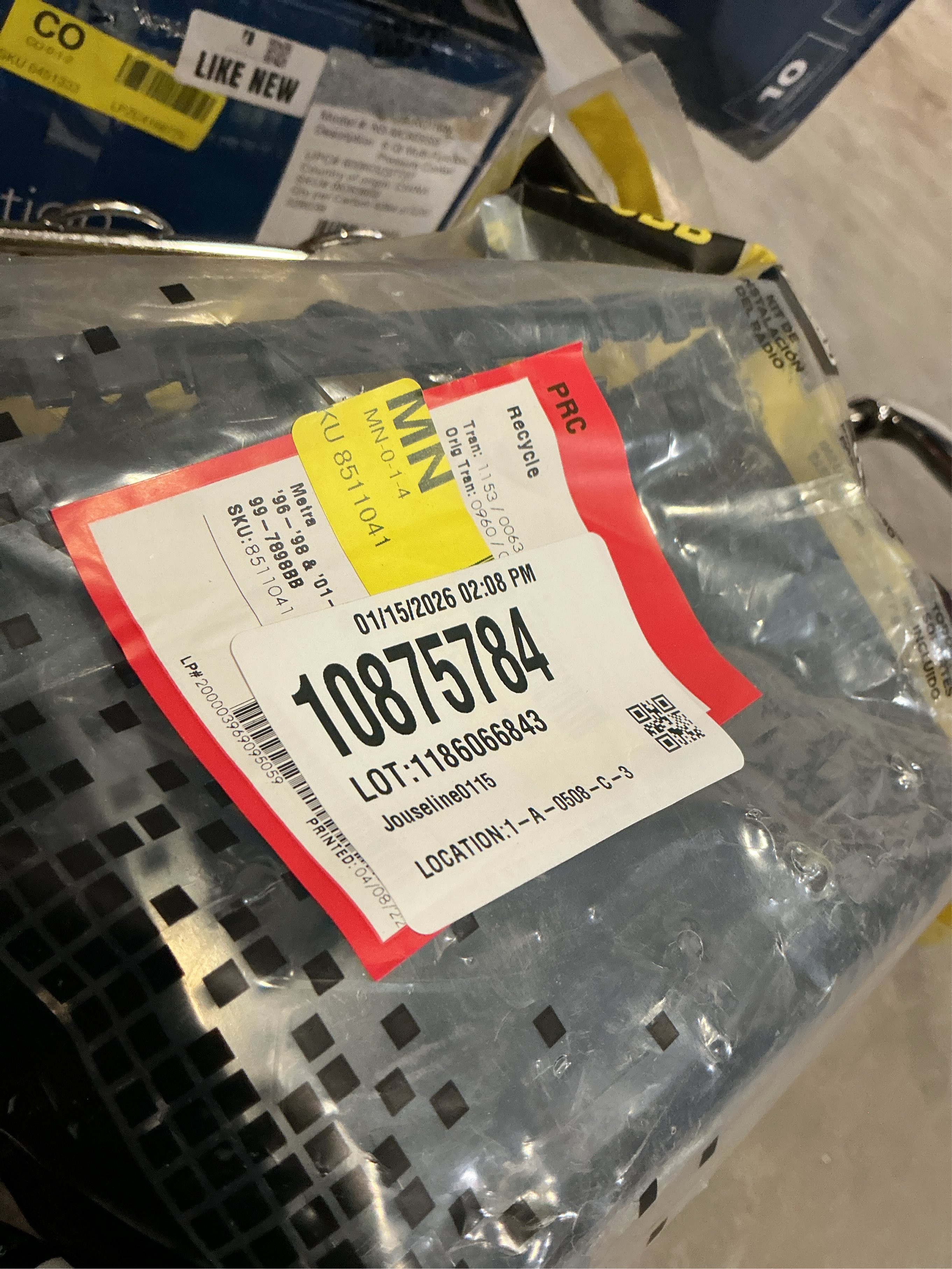 Metra - Dash Kit for Select 1986-2006 Honda Acura Civic CR-V Accord Odyssey TL RSX Integra CL DIN - Black