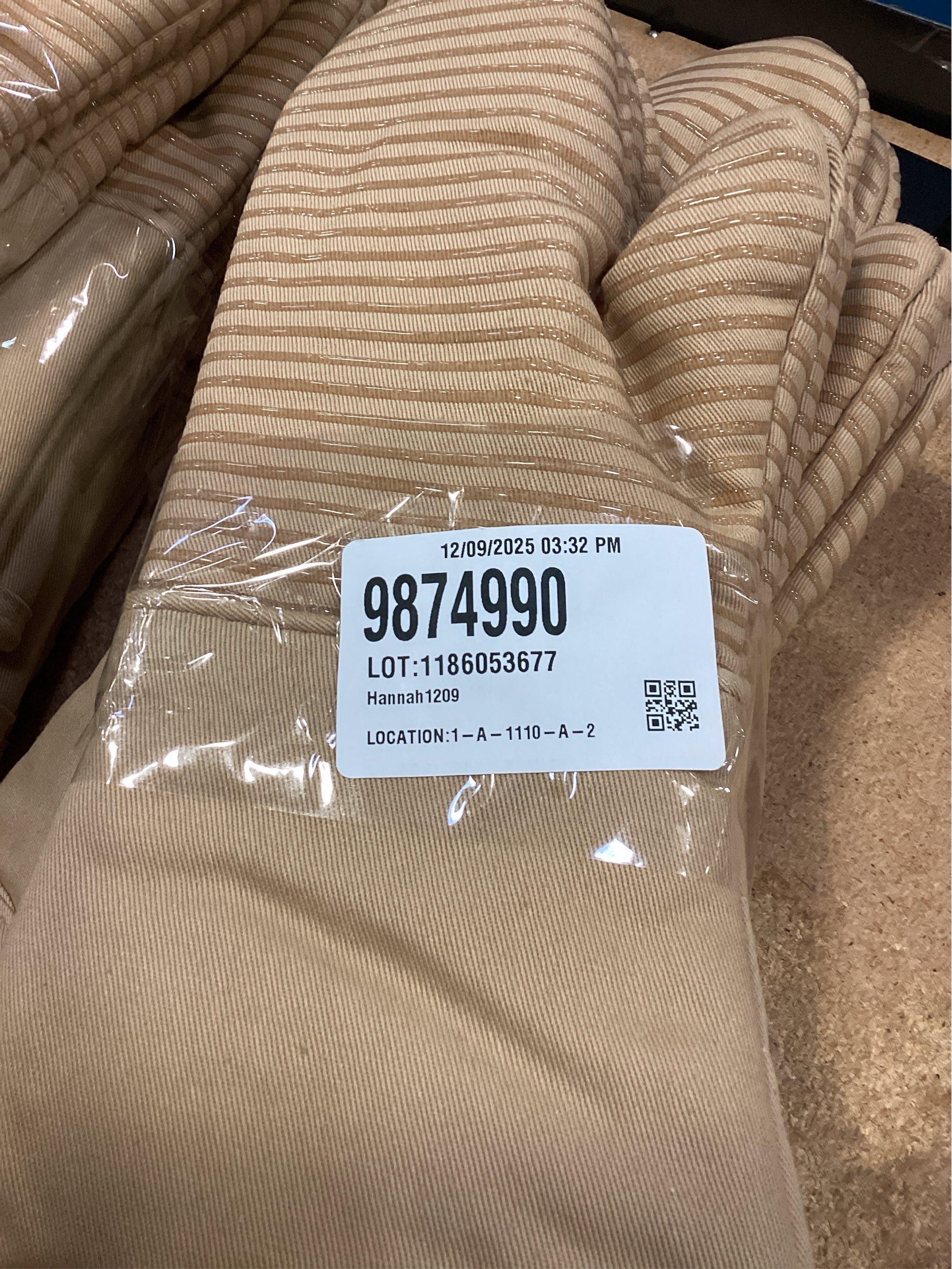 All-Clad Silicone Oven Mitt, 2 Pack, Cappuccino