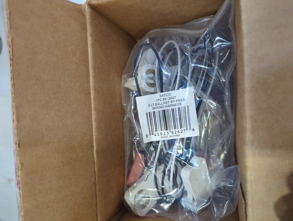 Satco 80-2626 Ballast Bypass Wiring Harness, Color