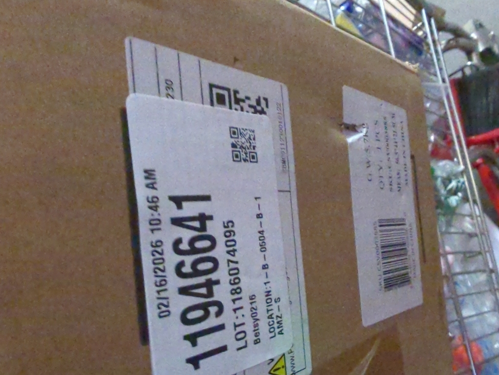 ADCARLIGHTS for 2003 2004 2005 2006 Chevy Silverado Headlight Assembly compatible with 03-06 Silverado Avalanche 1500/2500/3500 Clear Lens Chrome Housing Amber Reflector Headlamp Replacement Pair