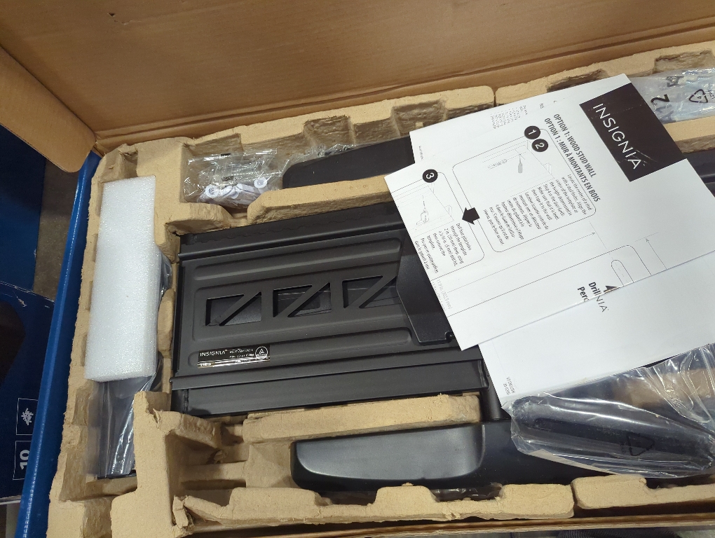 Insignia - 47 - 90 Full Motion TV Wall Mount - Black