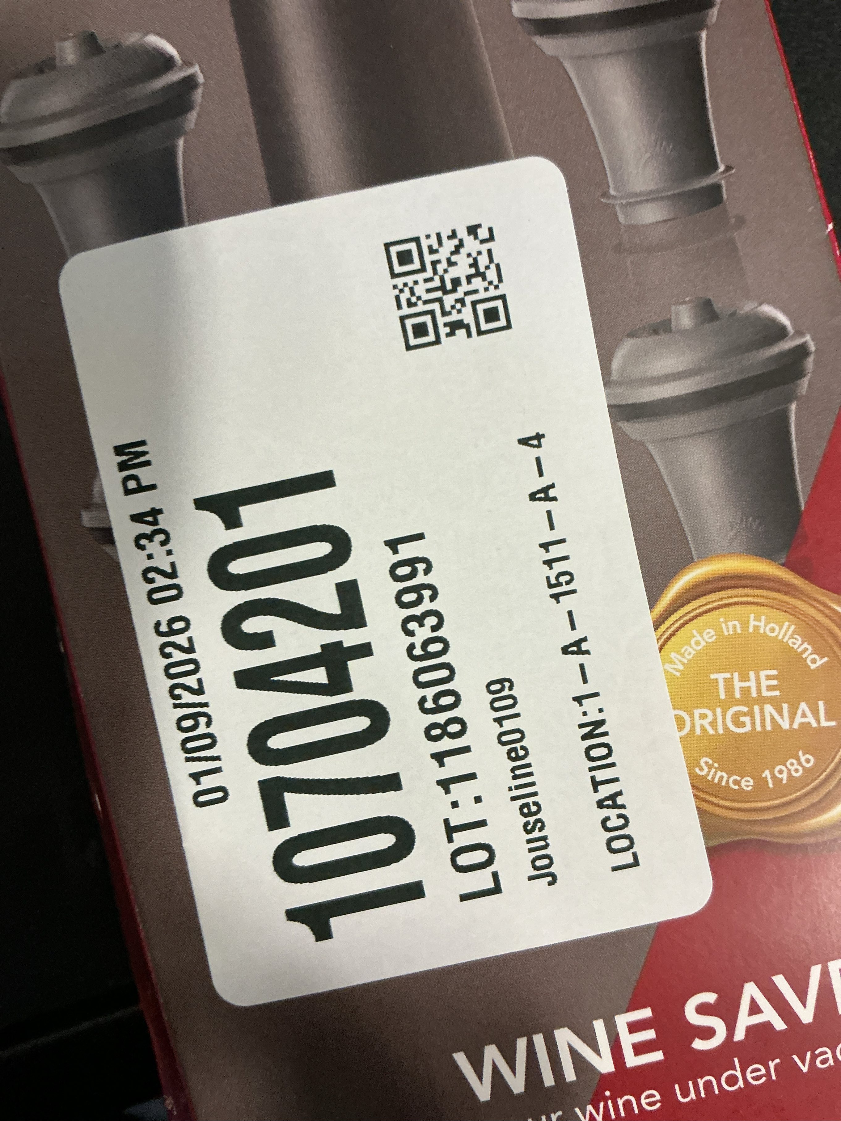 Vacu Vin Wine Saver with Stoppers Black